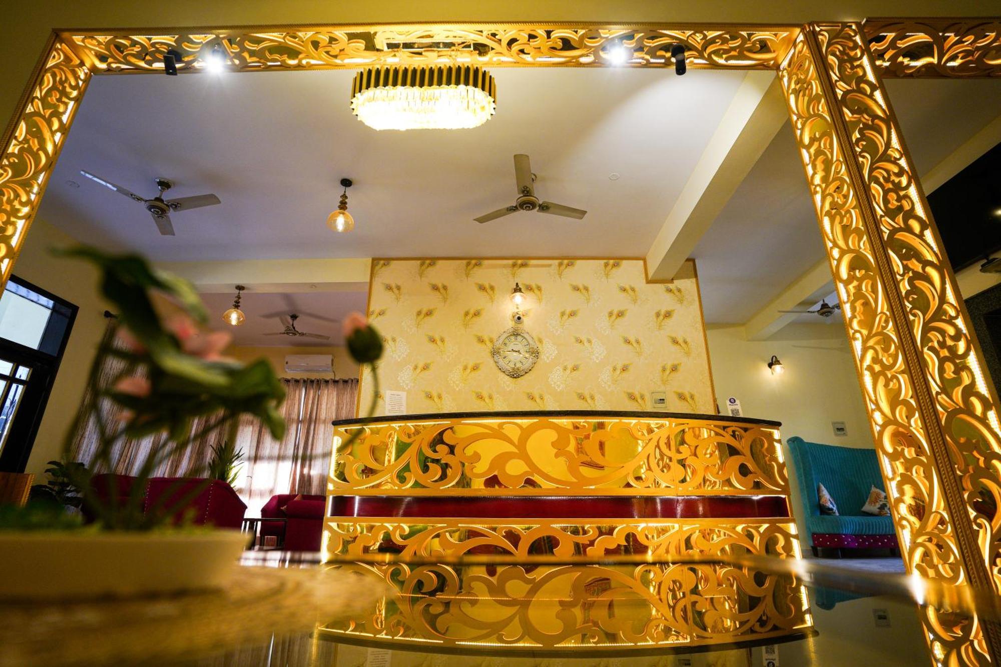 Hotel Neeraj Bhawan- Triveni Ghat Rishīkesh المظهر الخارجي الصورة