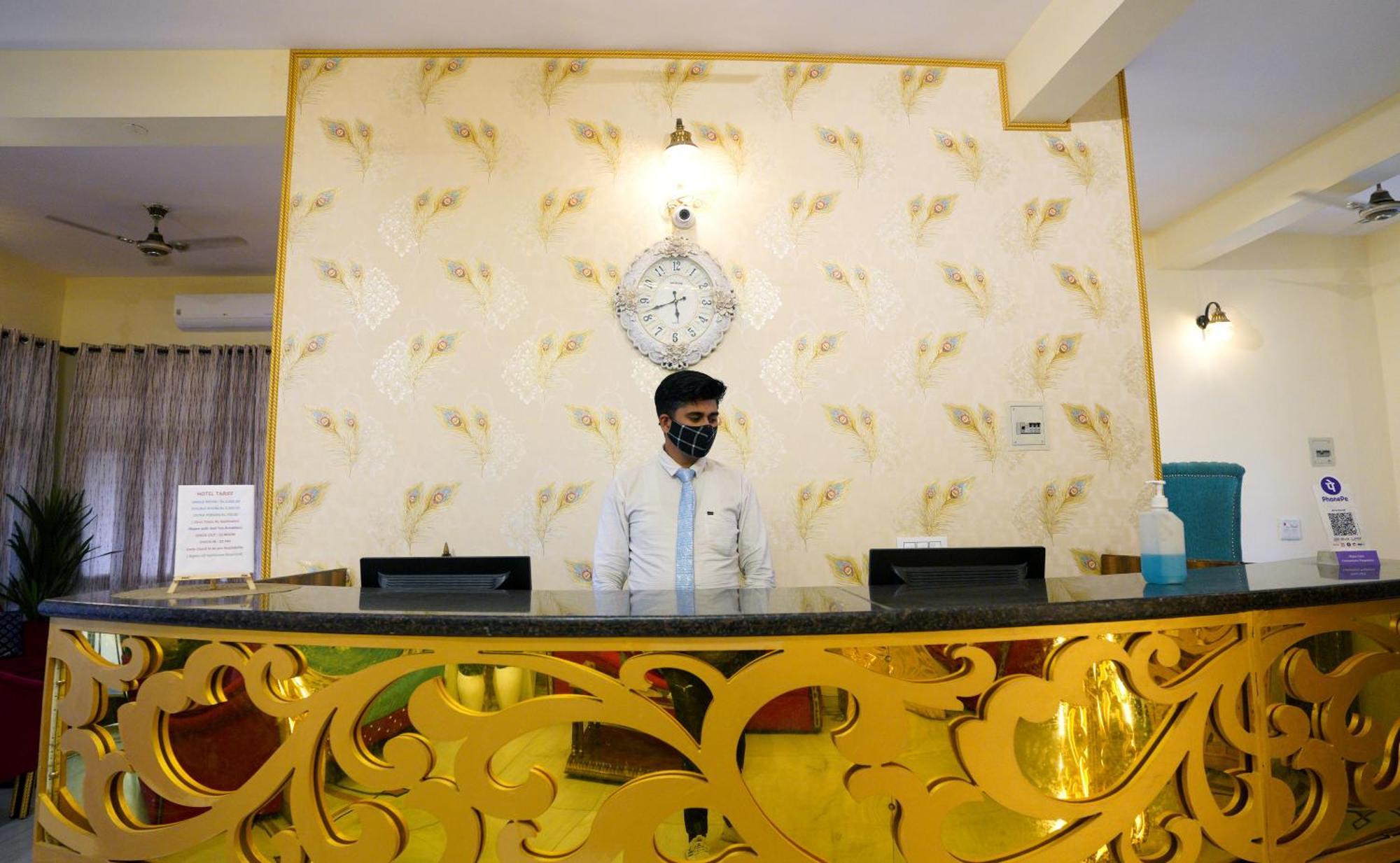 Hotel Neeraj Bhawan- Triveni Ghat Rishīkesh المظهر الخارجي الصورة