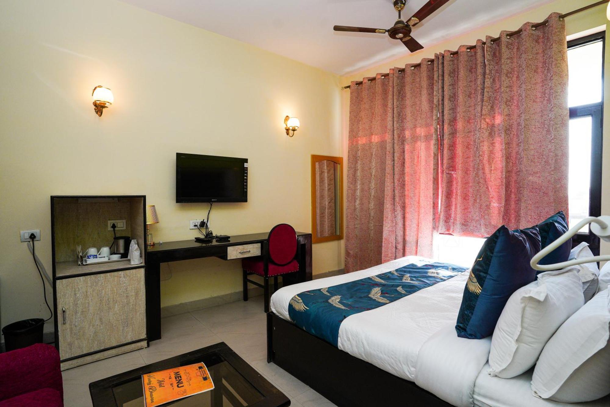 Hotel Neeraj Bhawan- Triveni Ghat Rishīkesh المظهر الخارجي الصورة