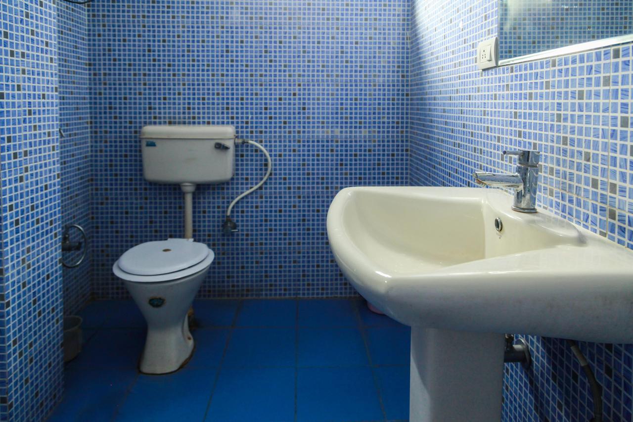 Hotel Neeraj Bhawan- Triveni Ghat Rishīkesh المظهر الخارجي الصورة
