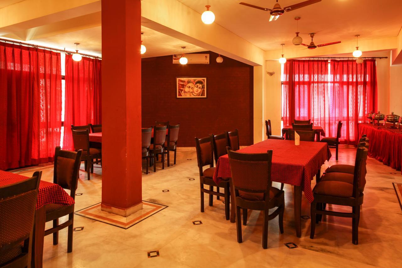 Hotel Neeraj Bhawan- Triveni Ghat Rishīkesh المظهر الخارجي الصورة