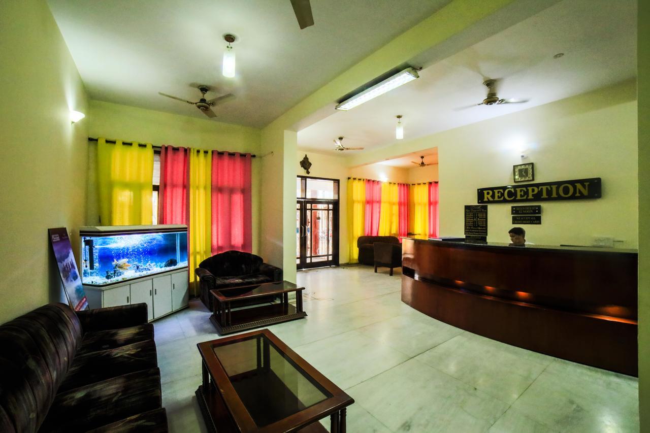 Hotel Neeraj Bhawan- Triveni Ghat Rishīkesh المظهر الخارجي الصورة